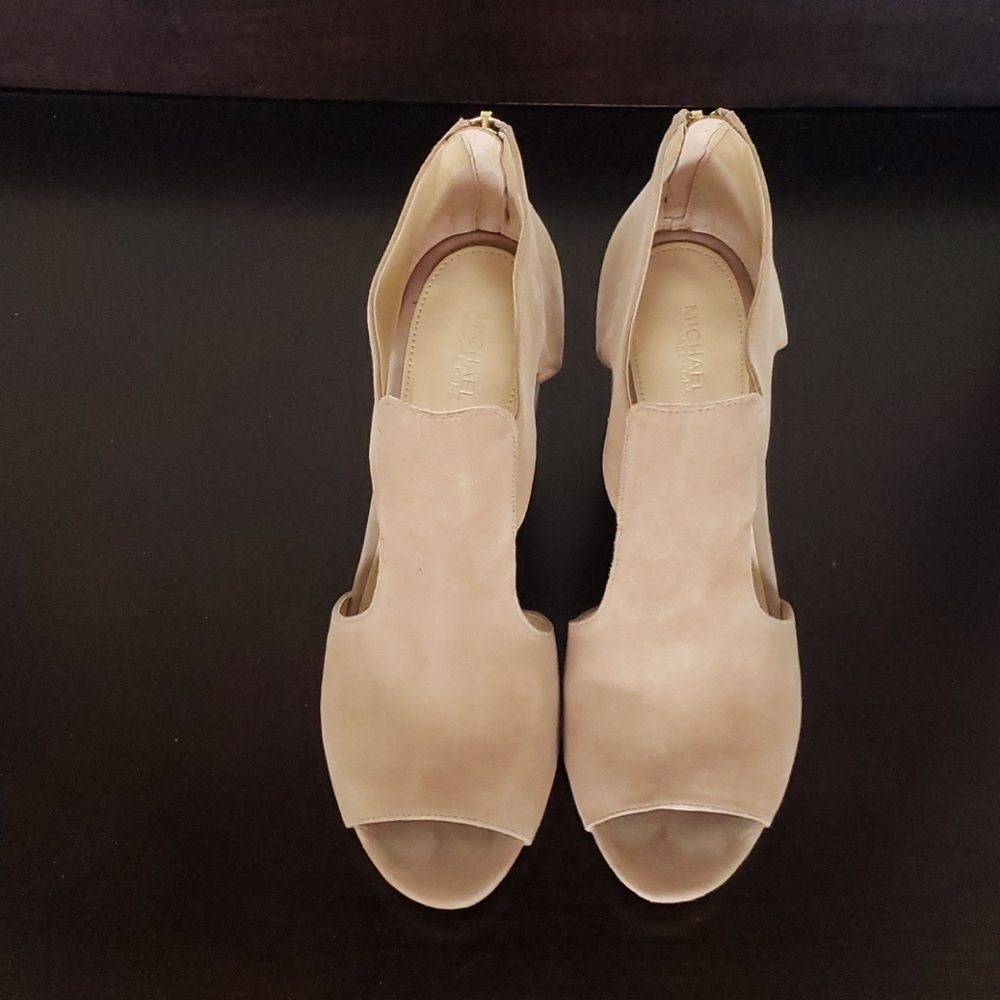 Shoes - Picture 3 of 3